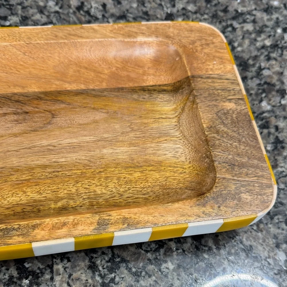 Striped yellow Wooden serving Tray - Picture 4 of 13